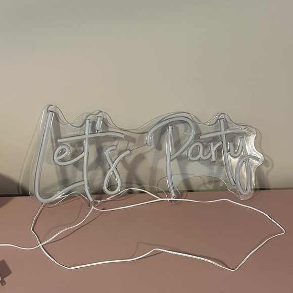 Neon 'Let's Party' Sign - Pink - Picture 2 of 4